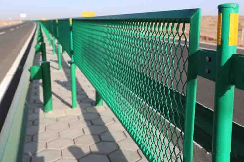 高速交通設(shè)施防眩網(wǎng)設(shè)計(jì)方案工程預(yù)算——以勾花網(wǎng)為例